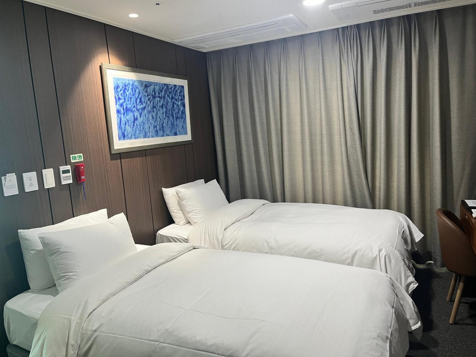 Raonstay In Perla Hotel Jinju Exterior photo